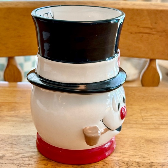 Rae Dunn Frosty the Snowman FROSTY Adorable Oversized Ceramic Mug BRAND NEW!! - Picture 4 of 6